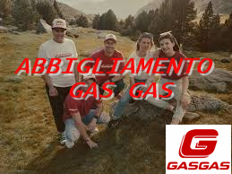 ABBIGLIAMENTO GAS GAS